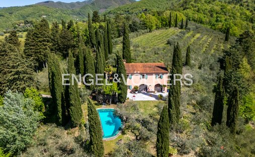 Villa in Vicchio, Tuscany, Italy 1