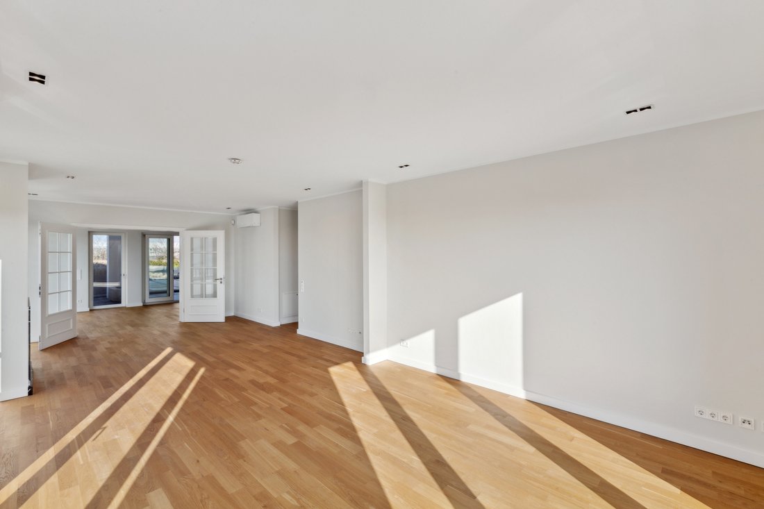 Penthouse in Düsseldorf, North Rhine-Westphalia, Germany 5 - 19071275