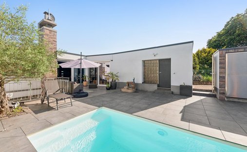 Bungalow in Frechen, North Rhine-Westphalia, Germany 1