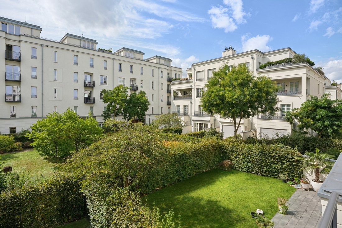 Apartment in Düsseldorf, North Rhine-Westphalia, Germany 2 - 19072298