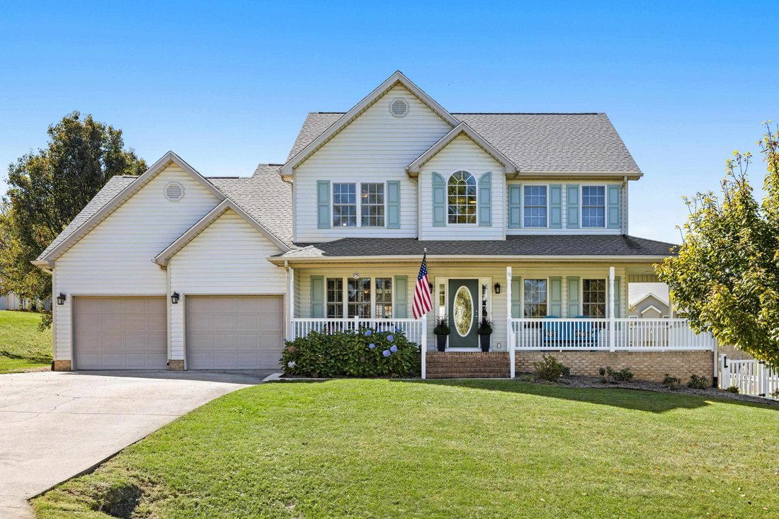 House in Fishersville, Virginia, United States 1 - 19068360