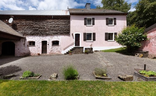Landhaus in Weiswampach, Kanton Clerf, Luxemburg 1