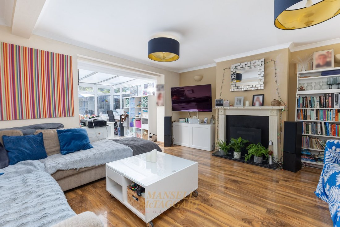 Casa a Horley, Inghilterra 2 - 19070965