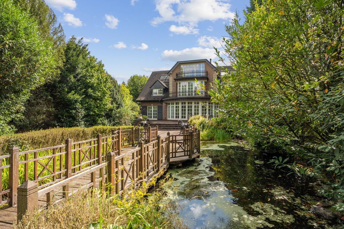 Villa in Ratingen, North Rhine-Westphalia, Germany 1 - 19072398