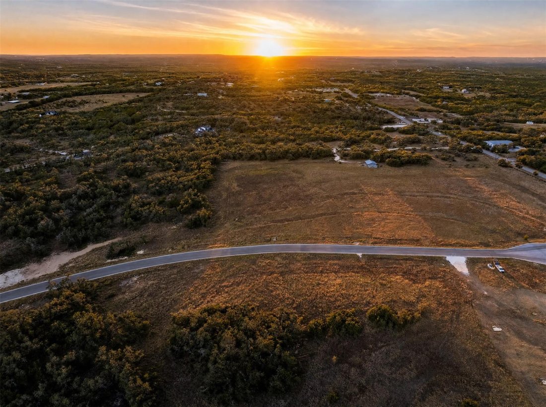 Land in Dripping Springs, Texas, United States 1 - 16666477