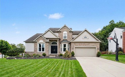 House in Twinsburg, Ohio, United States 1
