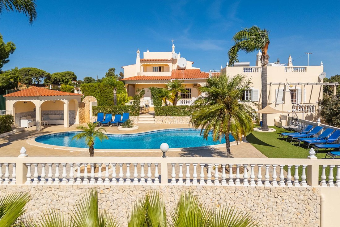 Villa en Carvoeiro, Algarve, Portugal 1 - 19075999
