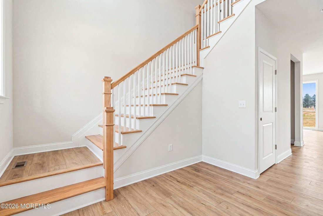 House in Marlboro Township, New Jersey, United States 2 - 19073529