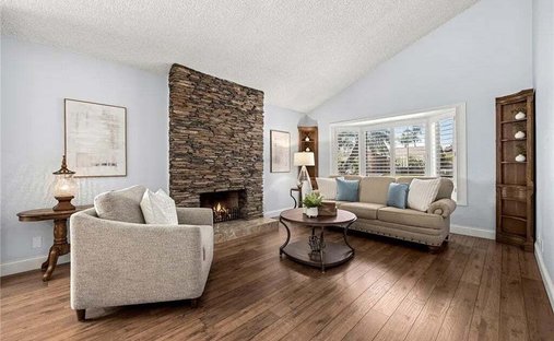 Casa a Cypress, California, Stati Uniti 1