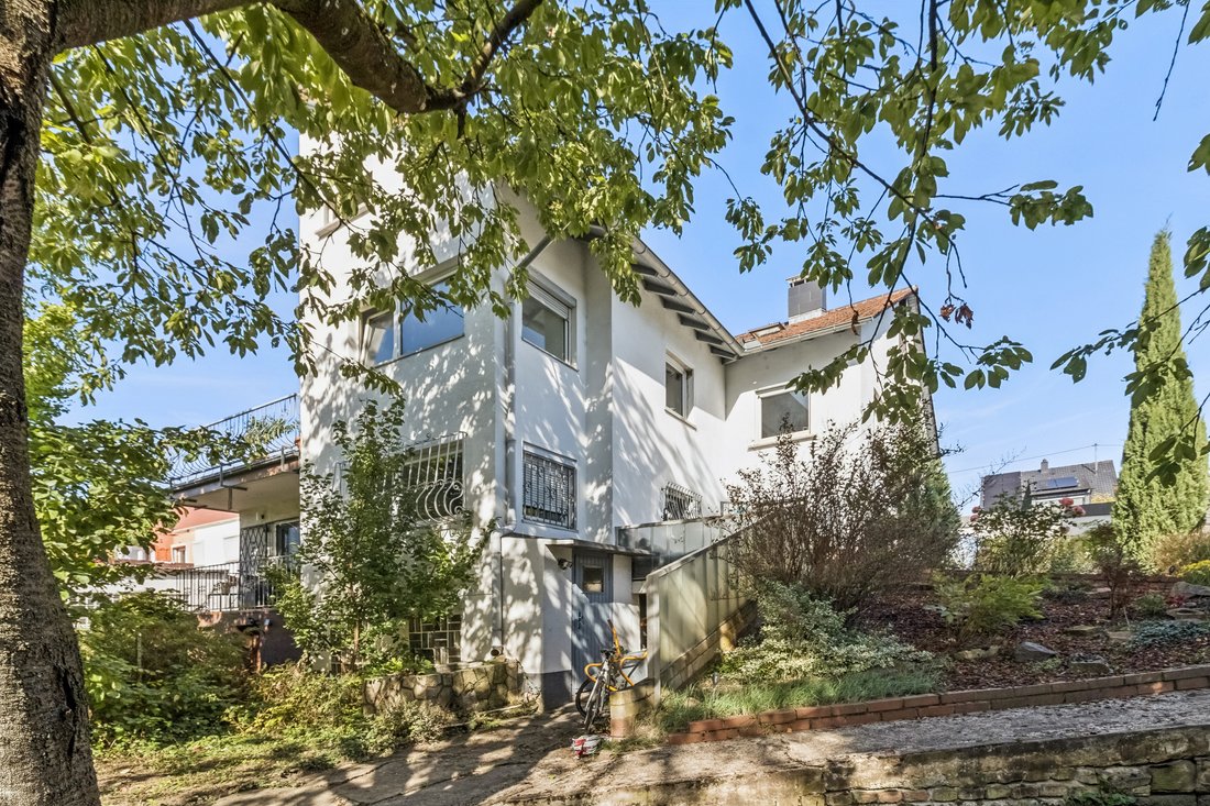 Frankfurt am Main, Hessen, Germany 2 - 19070681