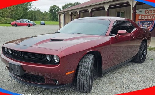 2019 Dodge Challenger SXT Coupe 2D in Hillsboro, OH, United States 1
