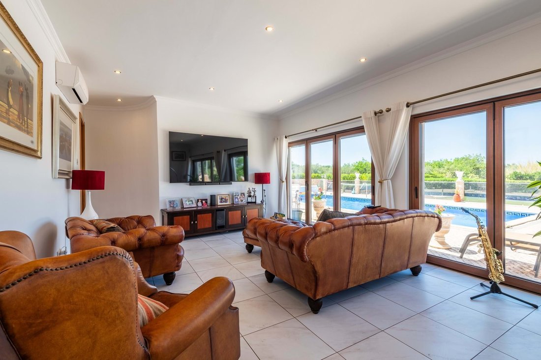 Villa en Praia dos Pescadores, Olhos de Agua, Portugal 2 - 14909116