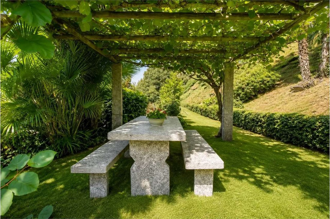 Villa in Dumenza, Lombardy, Italy 5 - 19073911