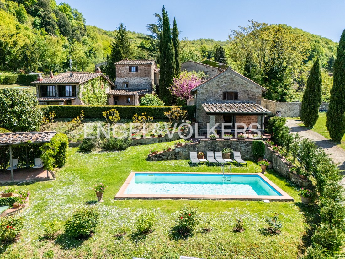 Villa in Dicomano, Tuscany, Italy 3 - 19070385