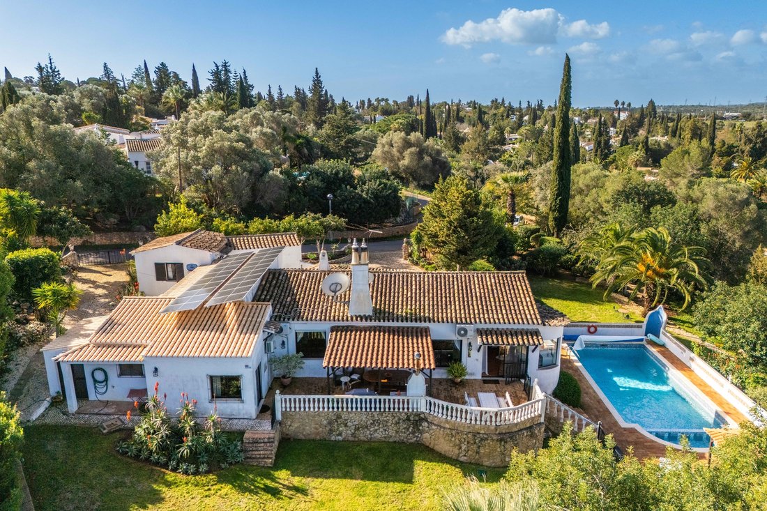 Villa in Alvor, Algarve, Portugal 1 - 15161764