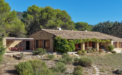 Maison à Puget, Provence-Alpes-Côte d'Azur, France 1