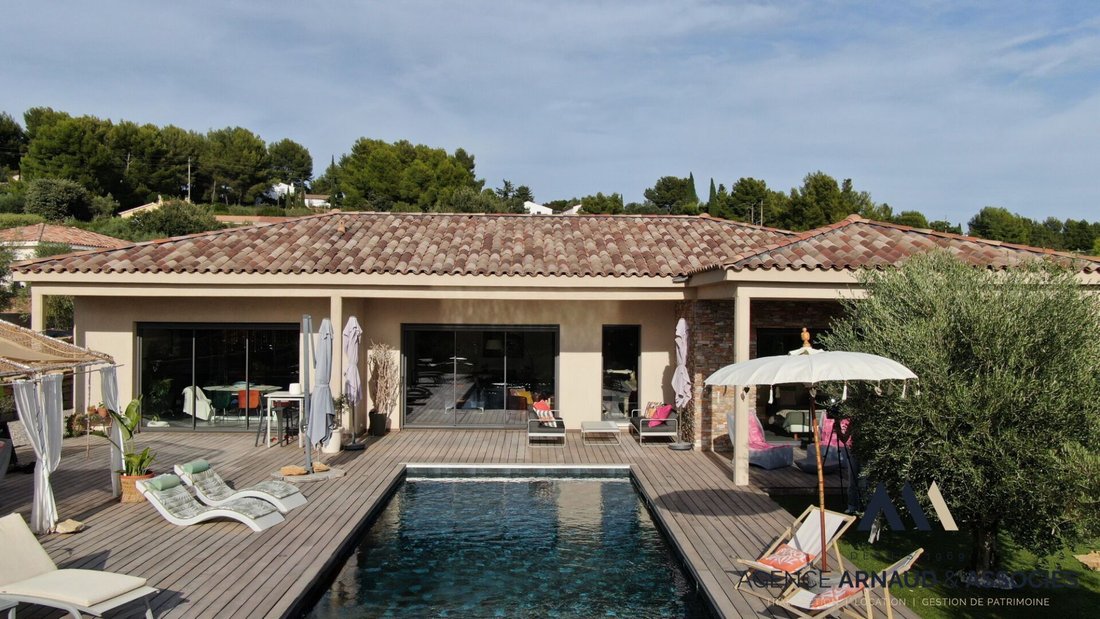 Casa en La Cadière-d'Azur, Provenza-Alpes-Costa Azul, Francia 1 - 19075242