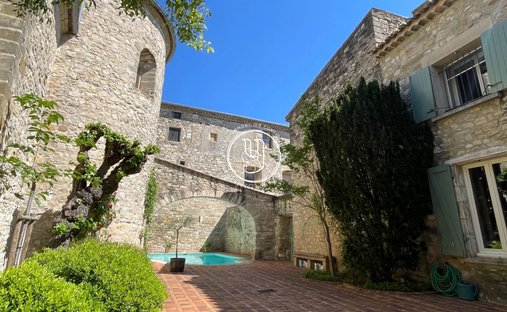 Villa in Uzès, Occitania, France 1