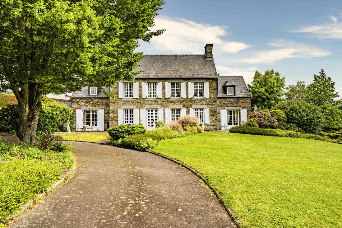 Casa a Conde-sur-Noireau, Condé-en-Normandie, Francia 1 - 19069146