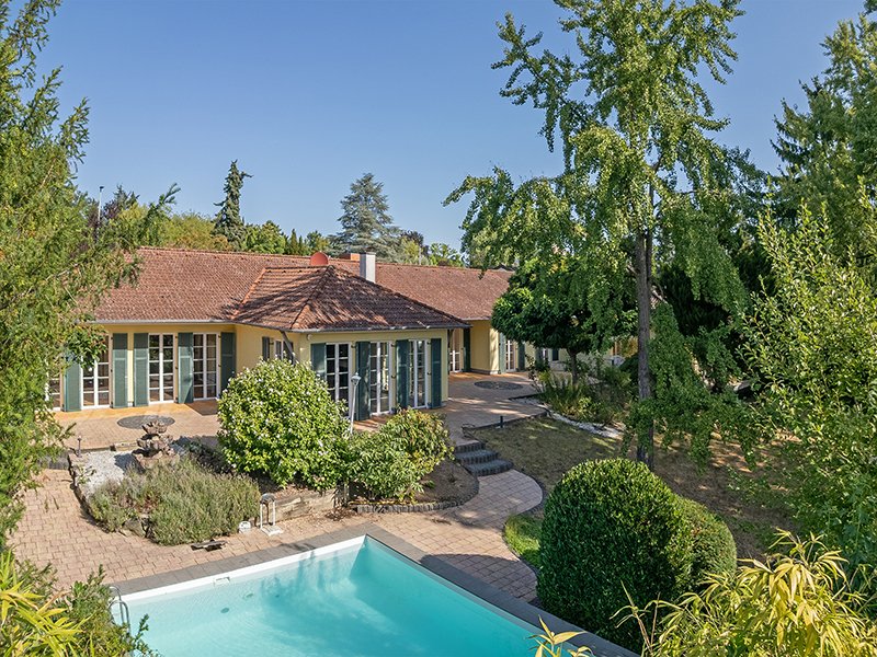 Bungalow en Bad Soden, Hesse, Alemania 1 - 19070210