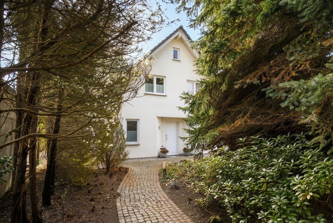 House in Kleinmachnow, Brandenburg, Germany 2 - 19072996