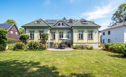 Villa in Blankenfelde-Mahlow, Brandenburg, Germany 1