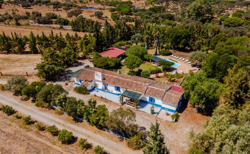 Anwesen in Azinheira dos Barros e Sao Mamede do Sadao, Setúbal Municipality, Portugal 1