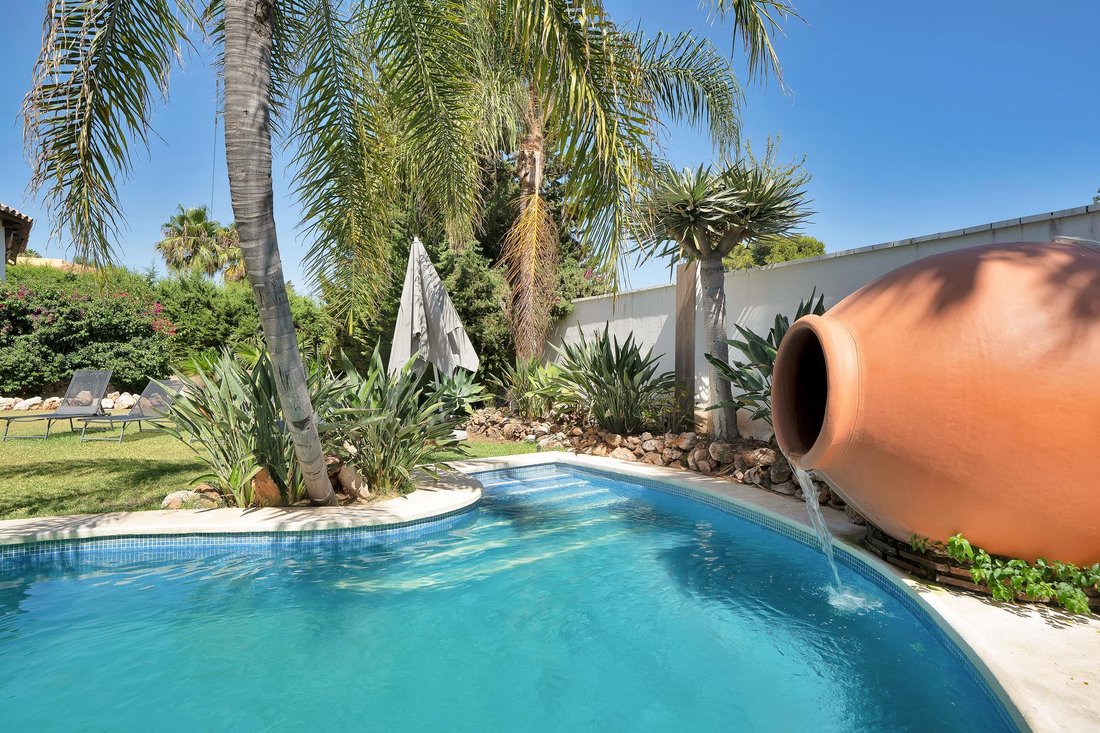 Villa in Golden Mile, Andalusia, Spain 1 - 19069810