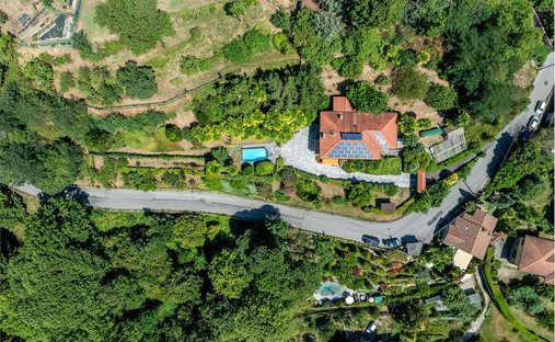 Villa in Dumenza, Lombardei, Italien 1