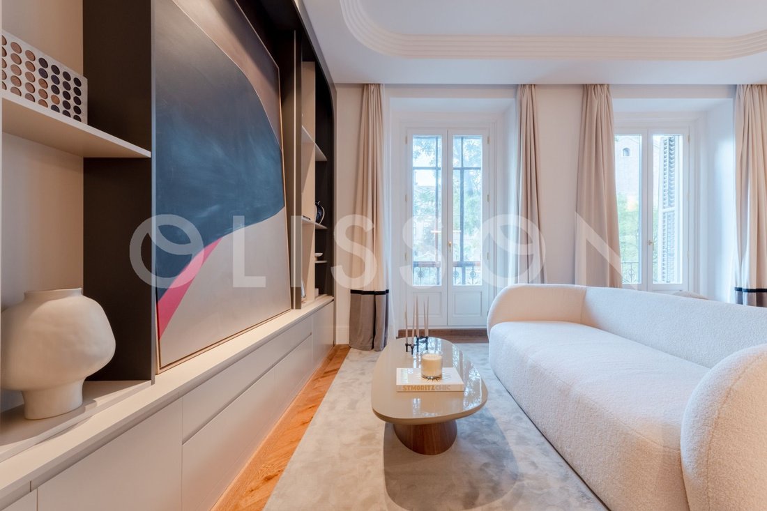 Apartment in Chamberi, Madrid, Spain 3 - 19073575