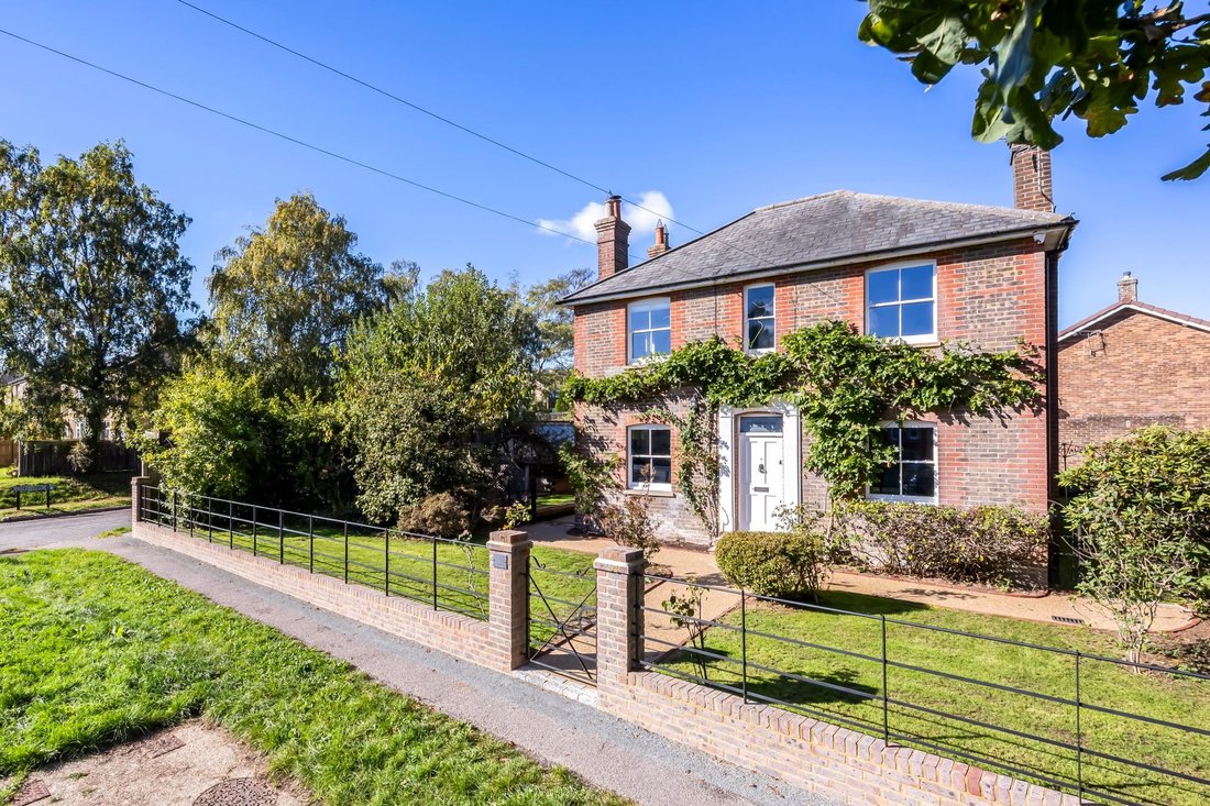 House in Crowborough, England 1 - 19070844