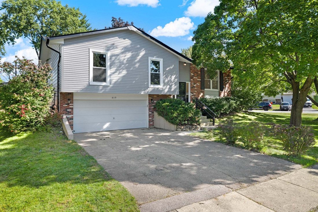 House in Woodridge, Illinois, United States 1 - 19074489