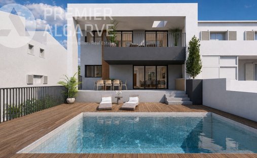 Villa in Montenegro, Algarve, Portugal 1