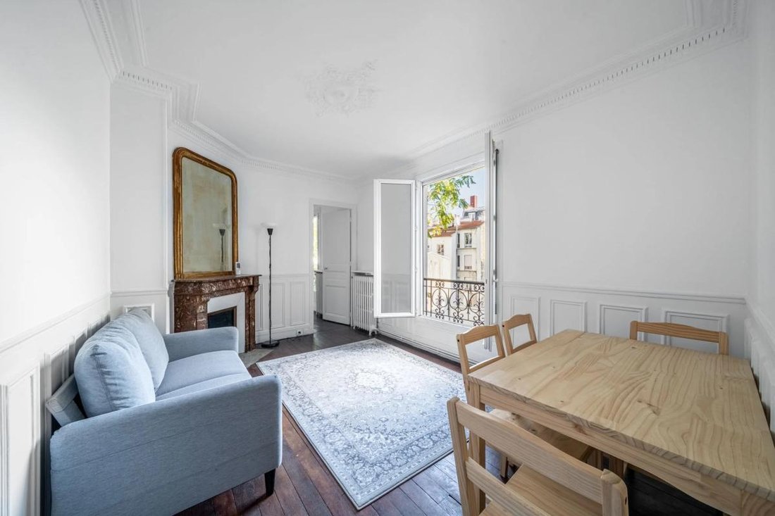 Apartment in Perouses, Paris, Ile-de-France 1 - 19071038