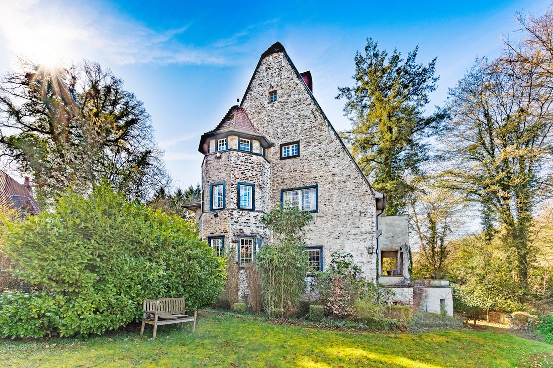 House in Cologne, North Rhine-Westphalia, Germany 1 - 19071106