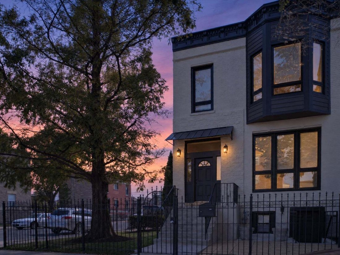 House in Chicago, Illinois, United States 1 - 19069350