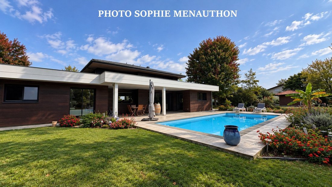 Villa in Saint-Paul-lès-Dax, Nouvelle-Aquitaine, France 1 - 19075542