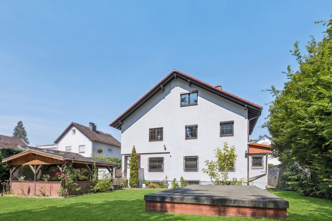 Casa en Neu-Isenburg, Hesse, Alemania 1 - 19070016