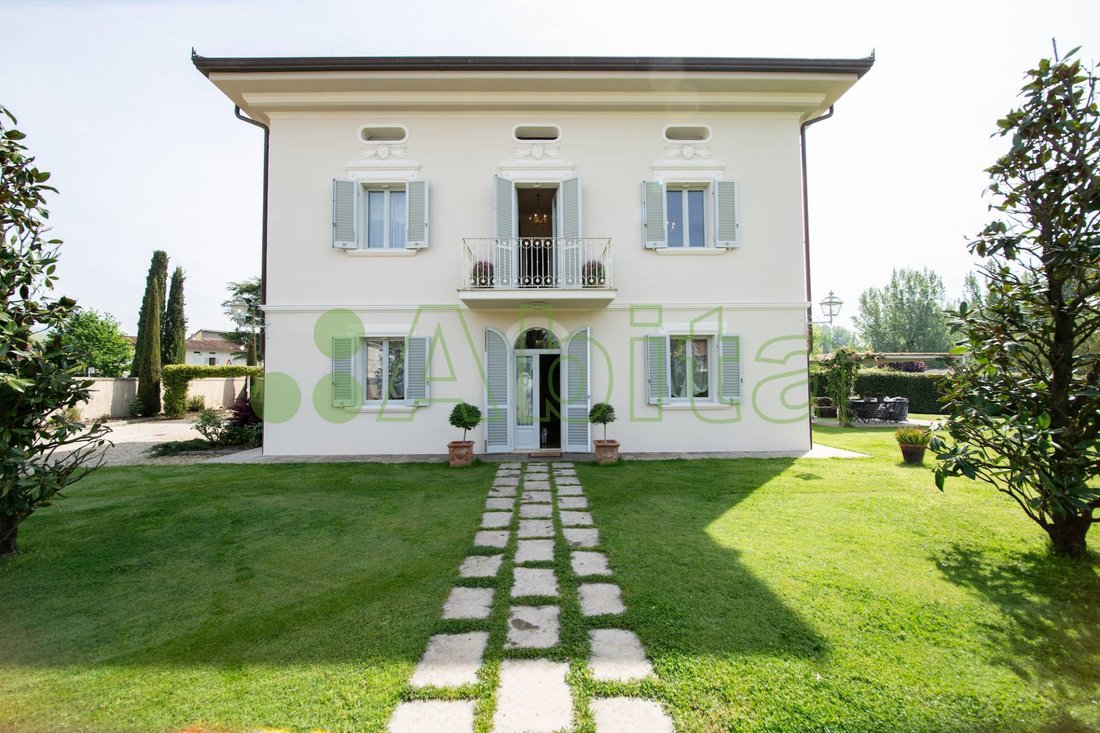 Villa en Centro, Capannori, Toscana 1 - 16250478