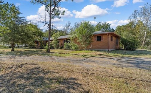 House in Riesel, Texas, United States 1