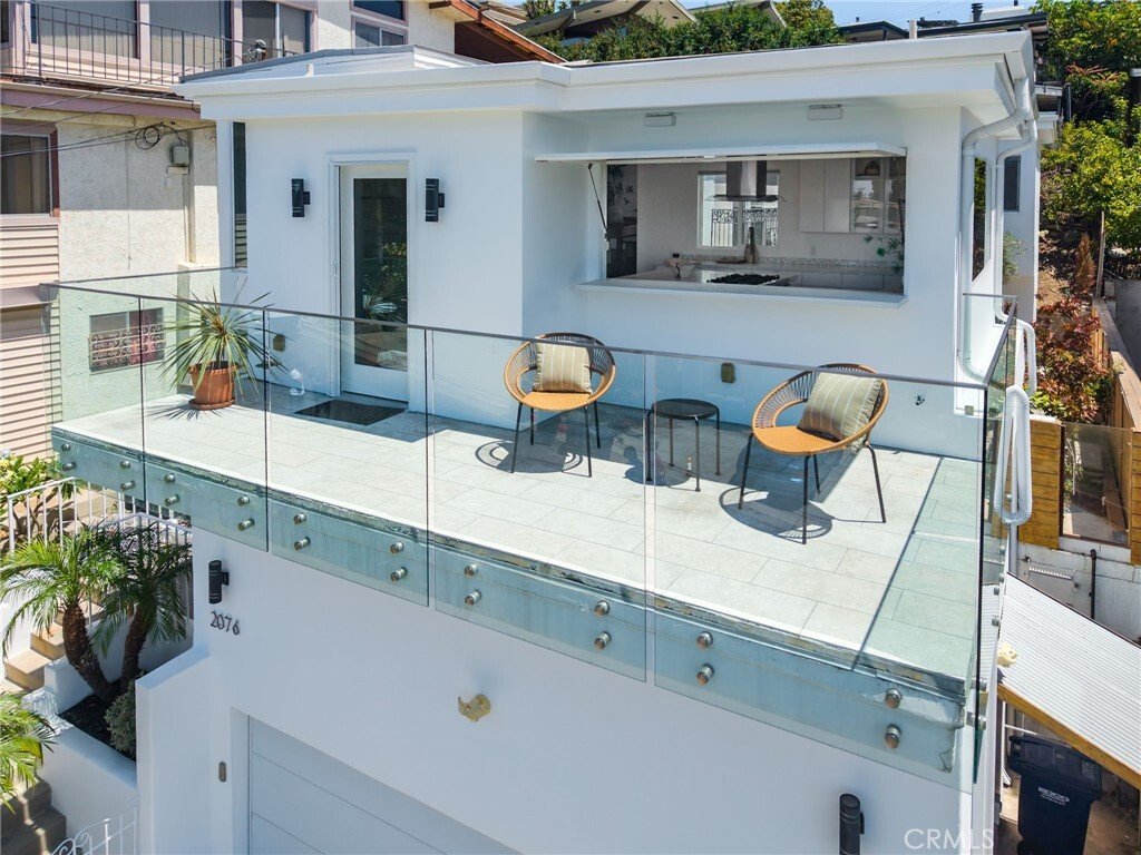 House in Signal Hill, California, United States 5 - 19072614