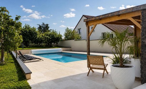 Casa a Norges-la-Ville, Borgogna-Franca Contea, Francia 1