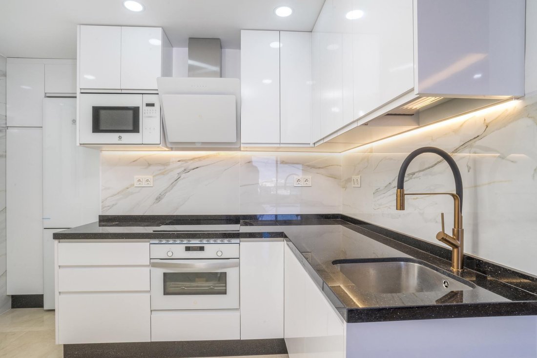 Appartamento a Marbella, Andalusia, Spagna 4 - 19069793