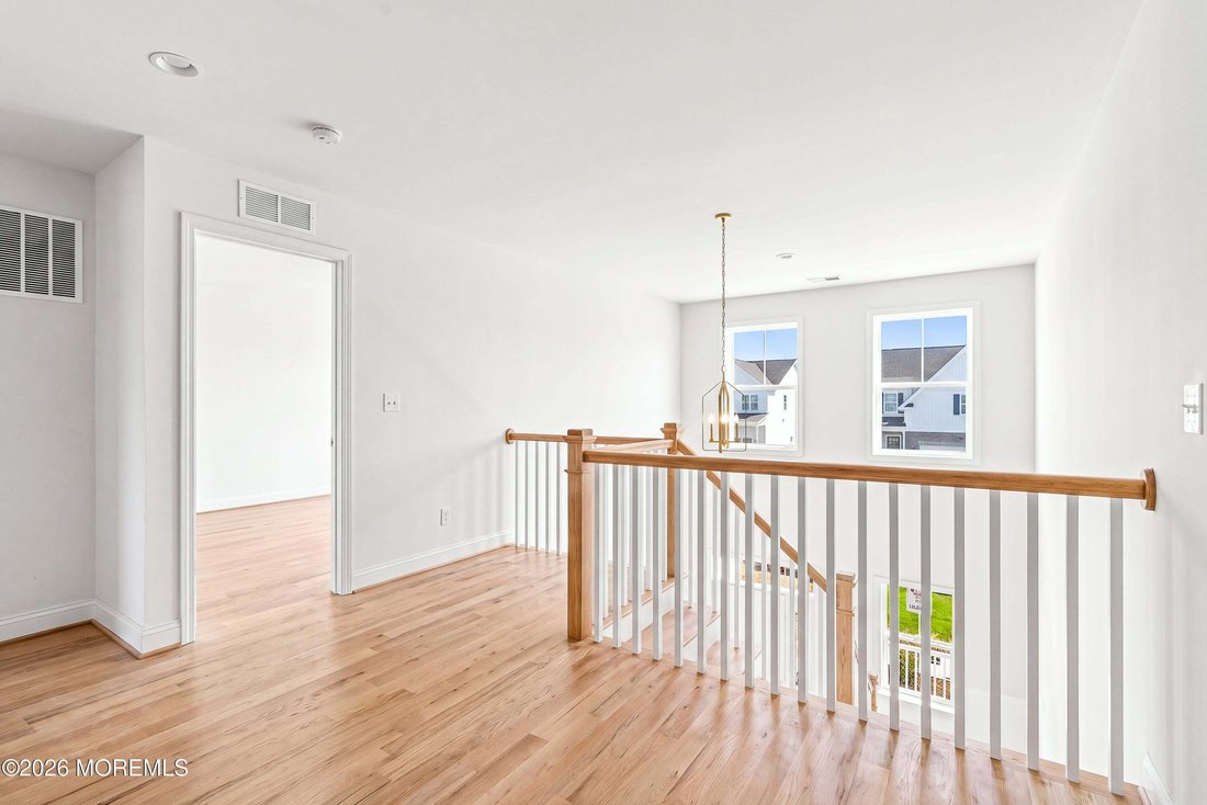 House in Marlboro Township, New Jersey, United States 3 - 19073529