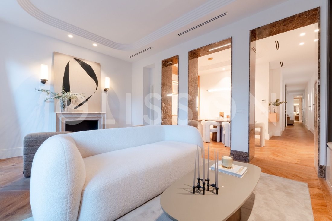 Apartment in Chamberi, Madrid, Spain 2 - 19073575