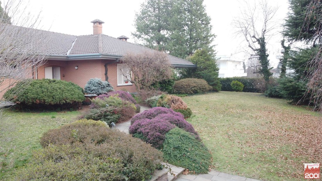 Villa à Fenegrò, Lombardie, Italie 4 - 15928858