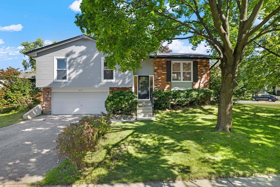 House in Woodridge, Illinois, United States 2 - 19074489