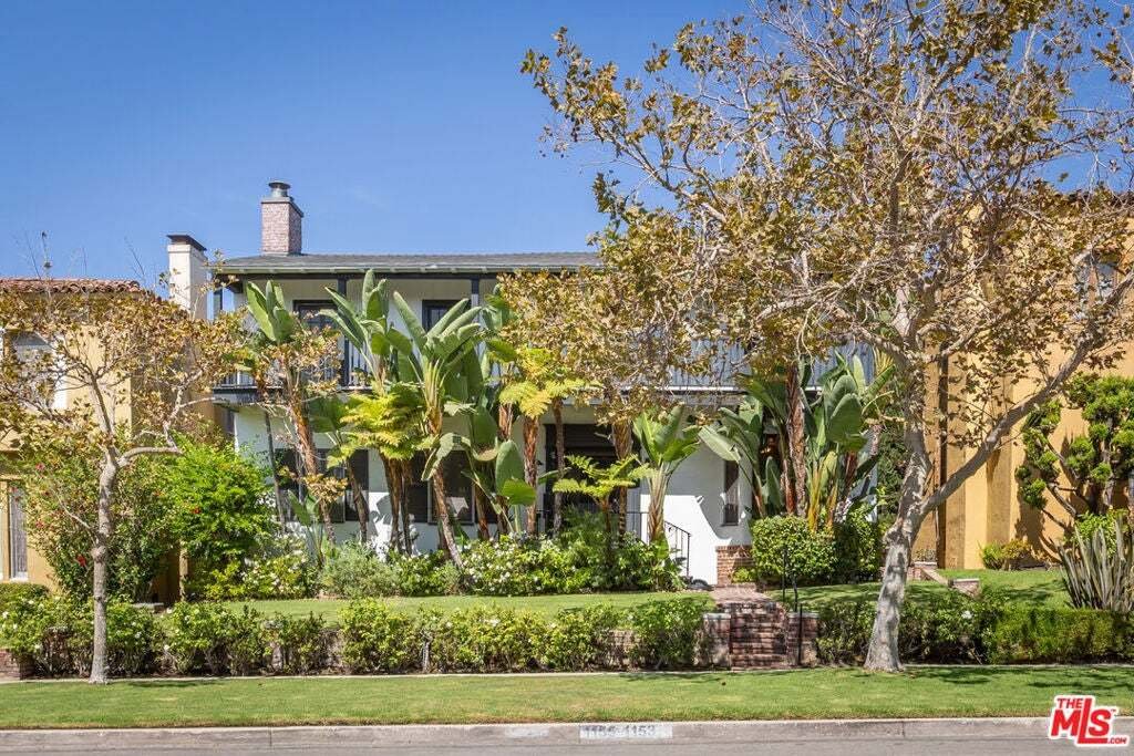 Los Angeles, California, United States 1 - 19073459