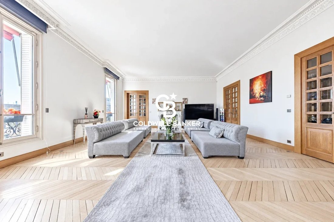 Apartment in Paris 16e Arrondissement, Paris, France 1 - 17560857