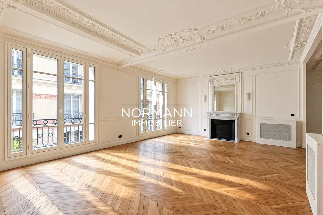 Apartment in Bois de Boulogne, Paris 16e Arrondissement, Paris 2 - 19075475